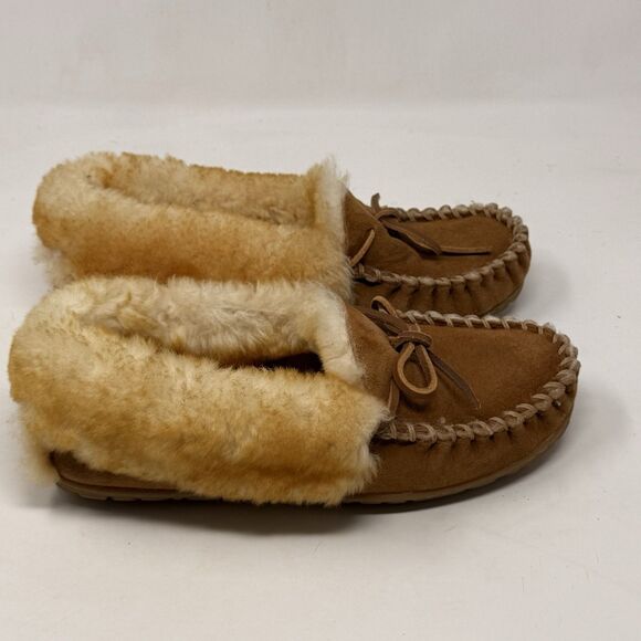 LL Bean Wicked Good Slippers Womens 7 M Brown Suede Sherpa Slip On Bootie - Picture 1 of 16
